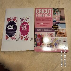 Cricut Beginners and Cricut Design Space instructional books.